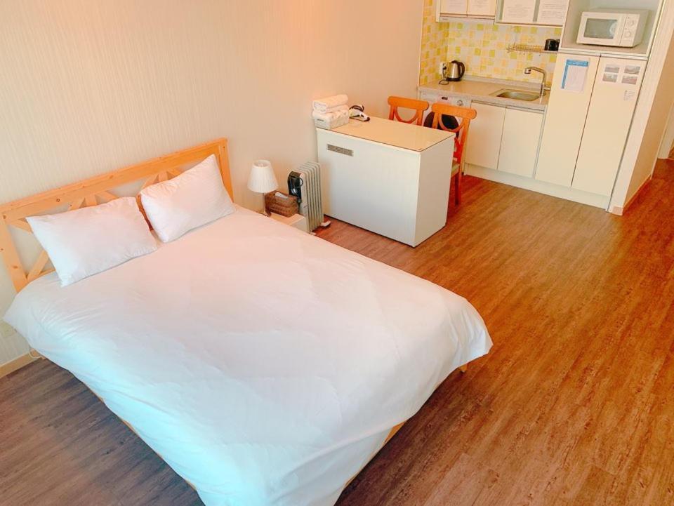 Incheon Airport Gogo House Hotel Exterior photo